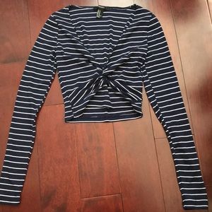 New navy and white cropped top forever 21